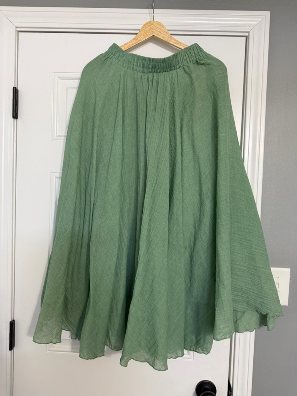 Green Flowing Maxi Skirt - Unbranded